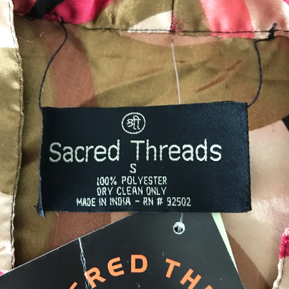 Nwot Sacred Threads Button Down Size S - image 3